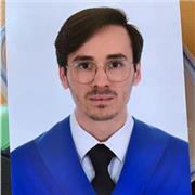 Profesor de apoyo escolar para estudiantes de forma online o presencial